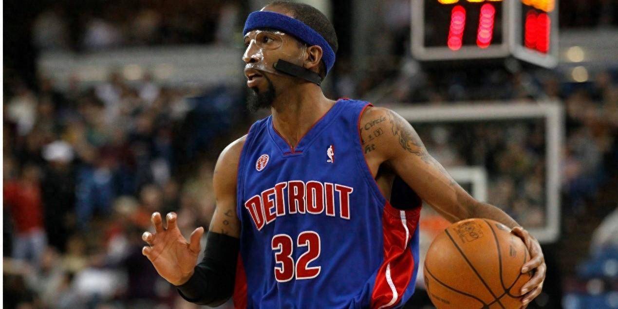 底特律活塞今晚战术微调，志在德甲名次提升，管理层满意，控场能力受关注的简单介绍